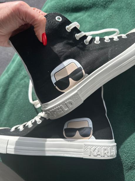 Karl tenisky, karl lagerfeld,43