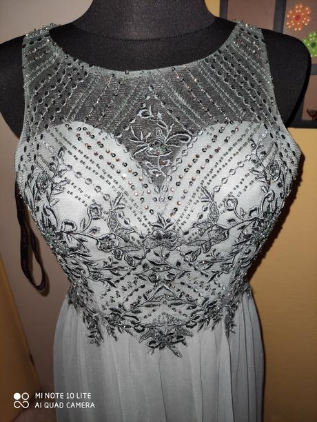 Spoločenské šaty, m