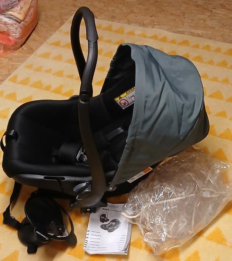 Novorodenecká autosedačka petite&mars, petite&mars