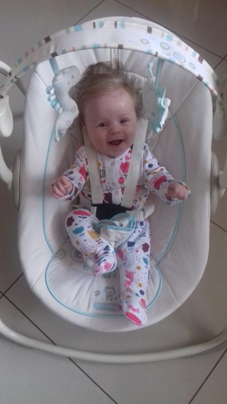 Hojdacie kreslo veľmi dobry používaný stav,