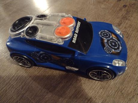 Väčšie auto na baterky, 