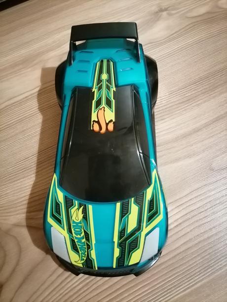 Pretekárske auto hot wheels, 