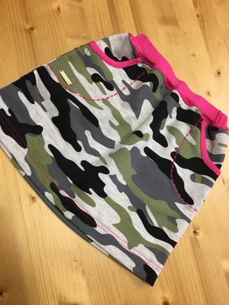 Športová sukna, 122