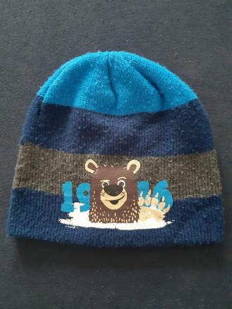 Čiapka s medveďom, 50