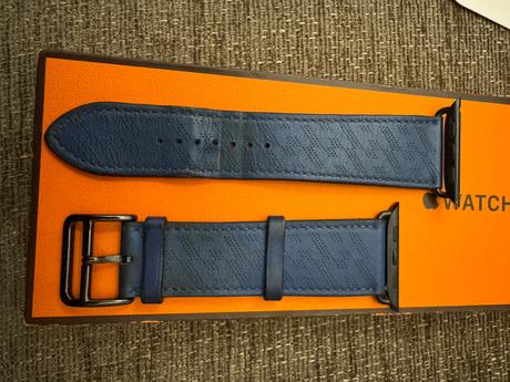 Hermès kožený naramok na apple watch, 