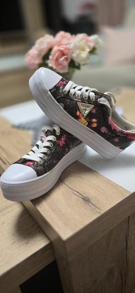 Guess tenisky, guess,37