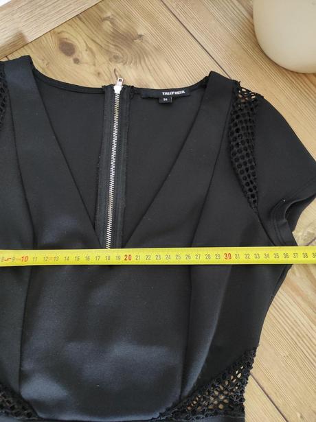 Zvodné šaty na chudučkú postavu, tally weijl,xs