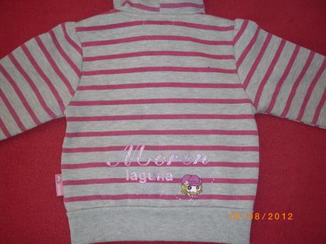 Tepláková mikinka., 80