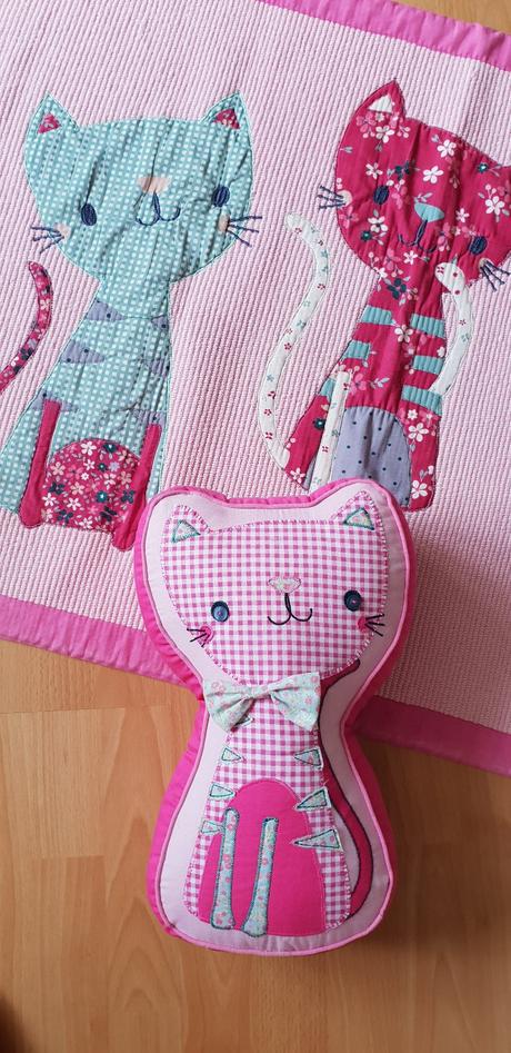 Koberec s vankusom zn.next,