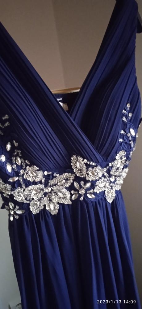 Spoločenské šaty, 40