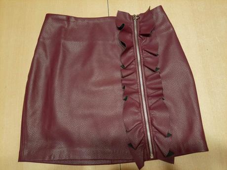 Nová kožená (koženková)  sukňa bershka  veľ.s, bershka,s