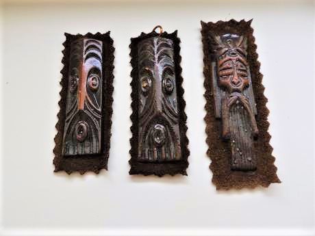 Drevený prívesok totem - 3 ks, 