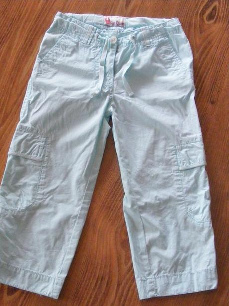 Bledomodré nohavice, 128