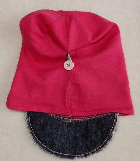 Tenká čiapka so šiltom, 116