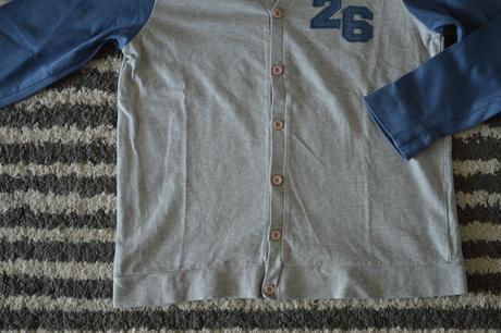 Sveter/mikina 140/146, 140