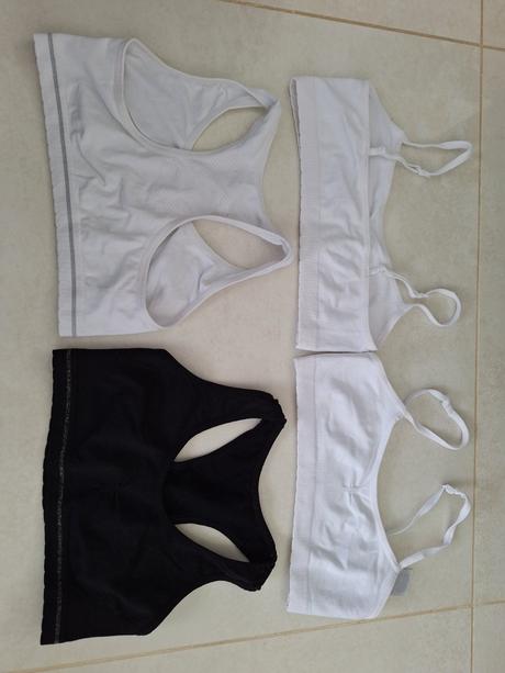 Predam dievcenske podprsenky, f&f,116