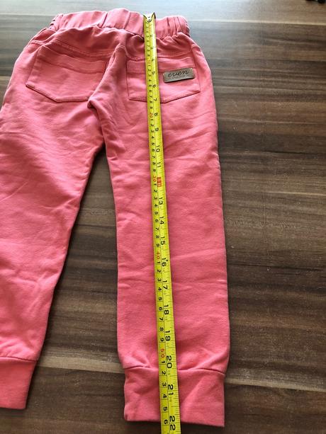 Nohavice even 104, 104