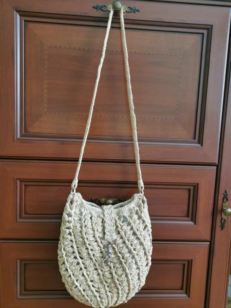 Háčkovana kabelka, 