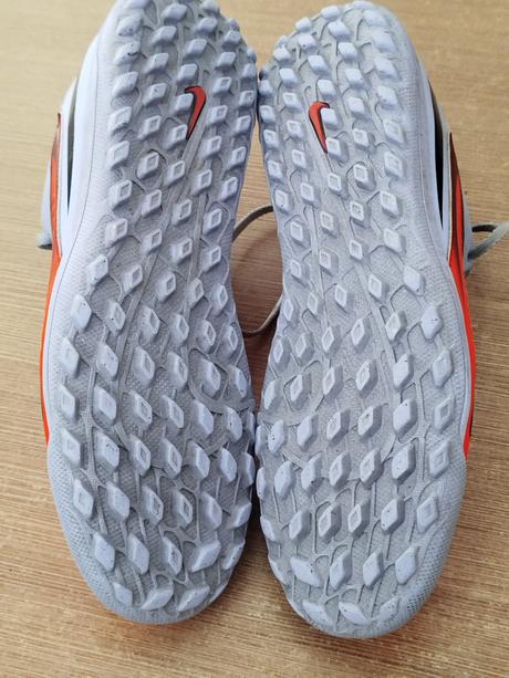 Tenisky turfy, nike,40