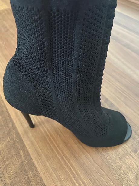 Topanky na opatku, 37