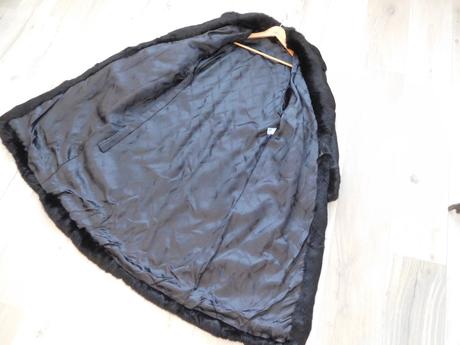 Kara kožuch zo zajaca 40/42 v, top top stav,, 42