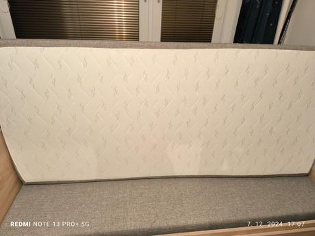 Rozkladacia posteľ 90x200, šírka (cm): 90,dĺžka (cm): 200