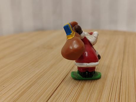 Zb vintage figúrka santa na snowboarde kinder ferr, 