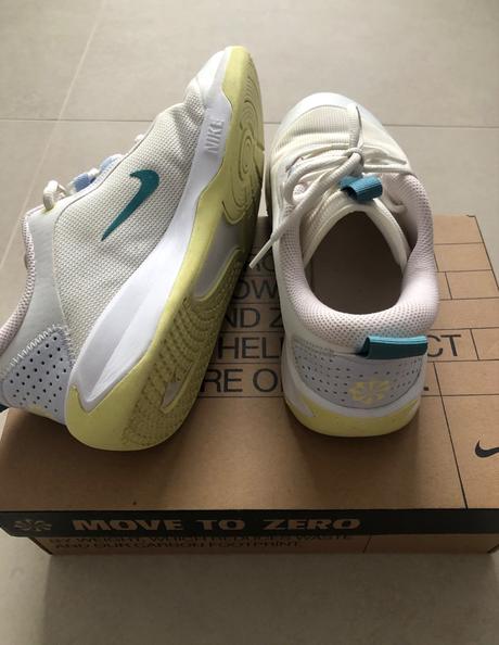 Tenisky nike veľ. 40 do telocvične, nike,40