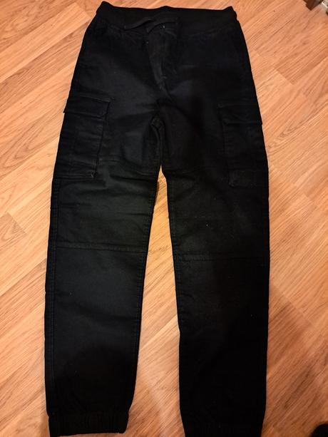 Cierne kapsace c.158, h&m,158