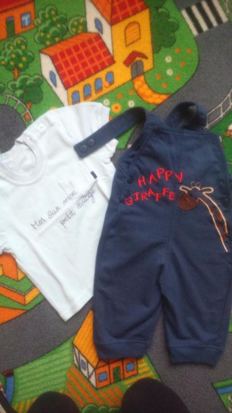 Dupačky a tričko., 74