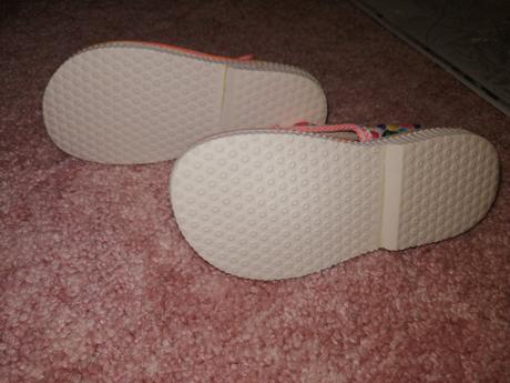 Manik papučky, manik,22