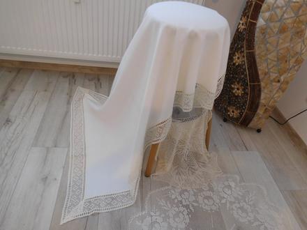 Biely obrus s krajkou + 2 x háčkovaná dečka, 