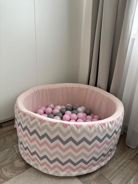 Suchý bazen s loptickami, 