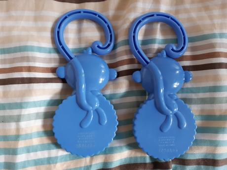 Hrkalka opica dvojicky,