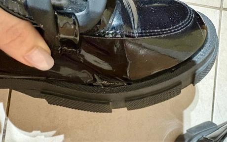 Čierne lakované loafers, 36