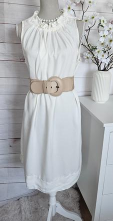 Krásne lahulinké šaty, 