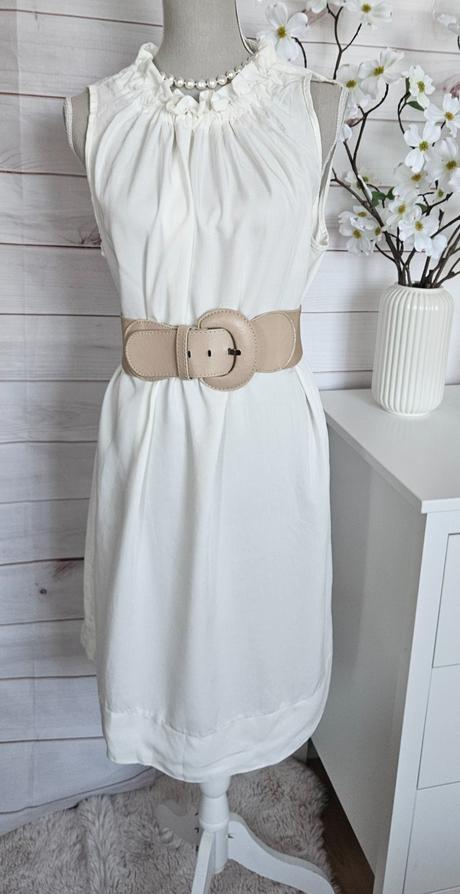 Krásne lahulinké šaty, 