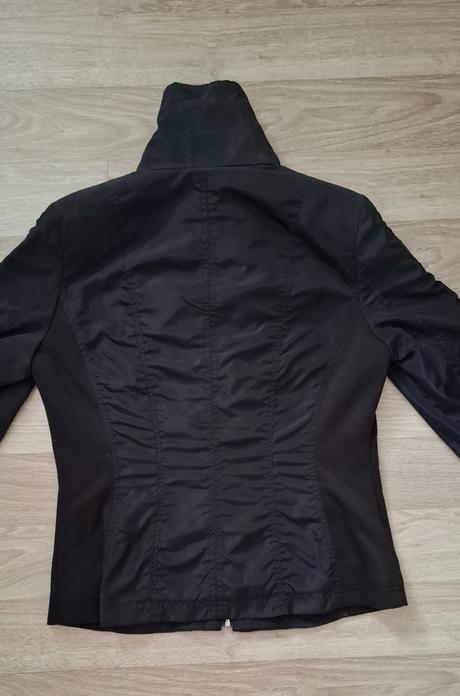 Bundička dámska, c&a,38