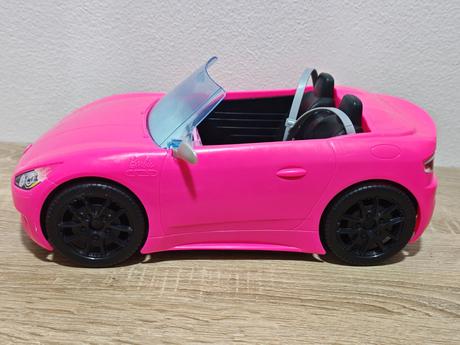 Barbie kabriolet,