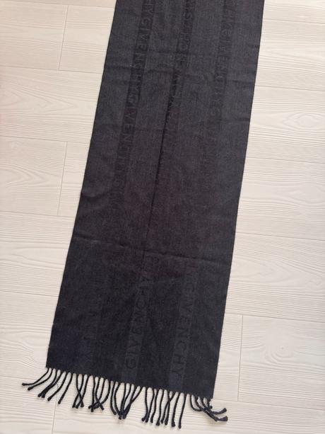 Givenchy - vlnený unisex šál, 