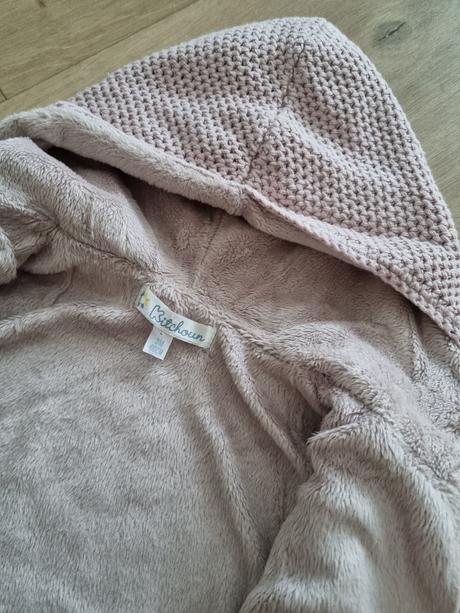 Kvalitný zateplený svetrík značky kitchoun, 62