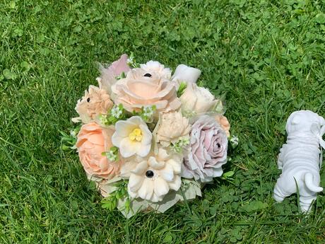 Mydlova kytica na brezovom dreve, 