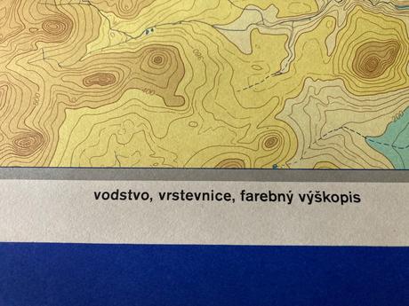 Znázornenie terénu a polohopisu na mape (1983),