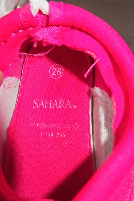Ružove plávacie, 28