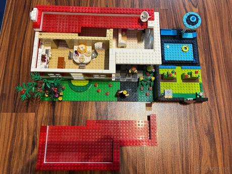 Lego domček,