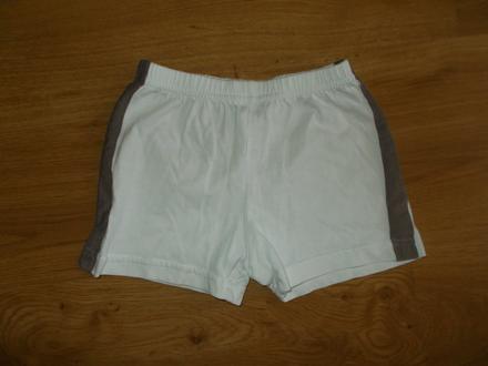Šortky bielučké, 74