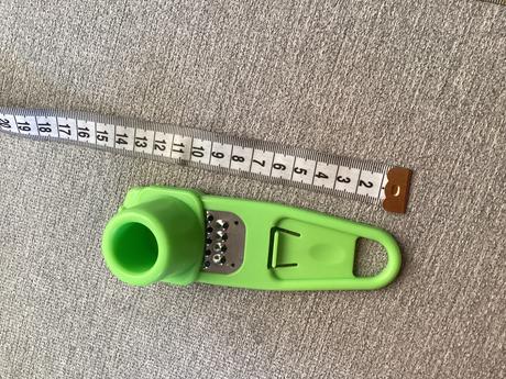 Mini struhadlo na cesnak, 