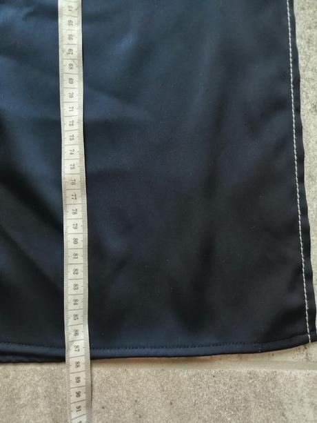 Satén. tmavomodré šaty lindex s ozdob. prešív., vs, lindex,s