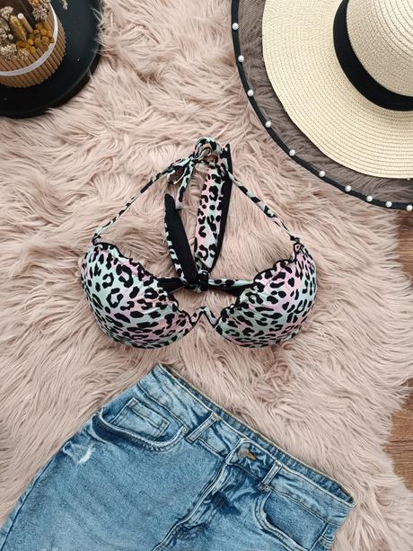 Farebný vrch plaviek, tezenis,m