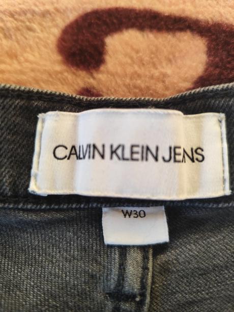 Čierne mom šortky calvin klein veľ.w30, calvin klein,m